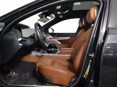 Certified 2024 BMW i7 xDrive60 w/ Executive Package AWD/4WD image 10