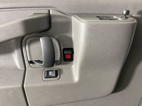 Certified 2025 Chevrolet Express 2500 Work Van w/ Driver Convenience Package image 23