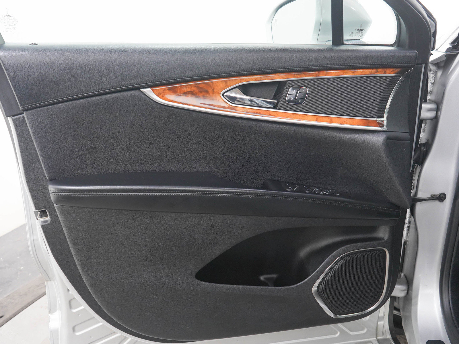 Used 2018 Lincoln MKX Reserve AWD/4WD image 21