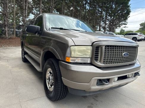Used 2004 Ford Excursion Limited AWD/4WD image 7