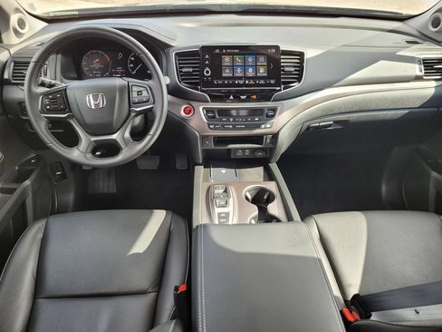 Used 2025 Honda Ridgeline RTL image 13