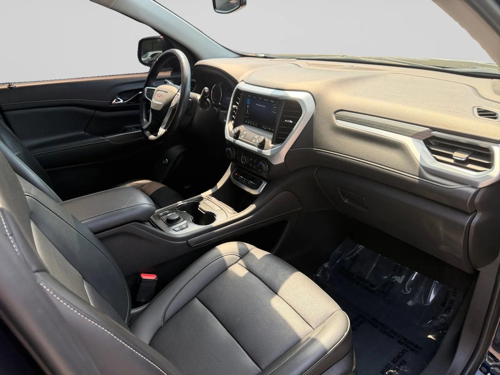 Used 2021 GMC Acadia SLT w/ LPO, Floor Liner Package FWD image 33