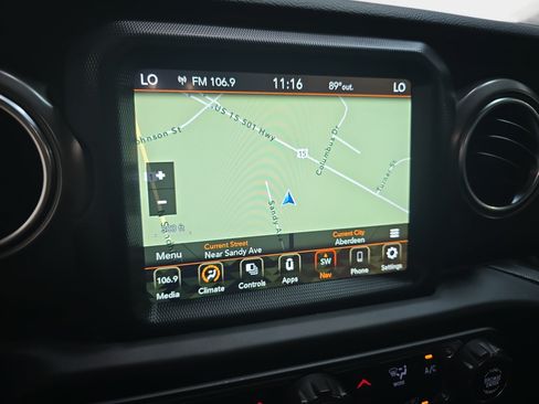 Used 2023 Jeep Wrangler Unlimited Rubicon 4xe AWD/4WD image 19