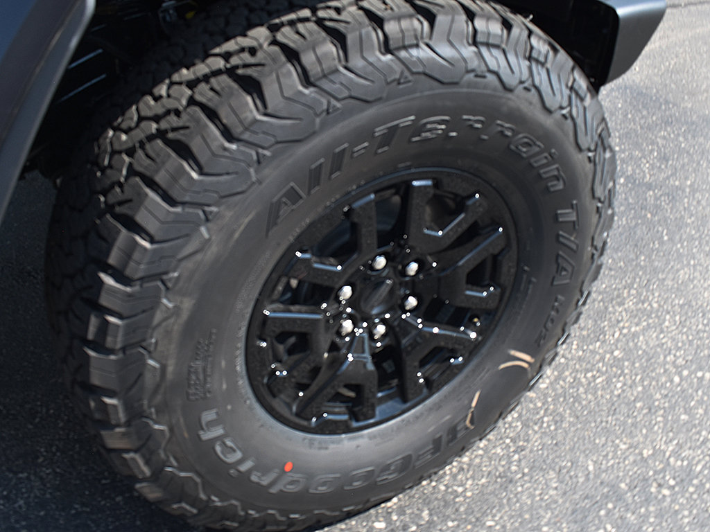 New 2026 Ford Bronco Raptor w/ Interior Carbon Fiber Pack AWD/4WD image 11