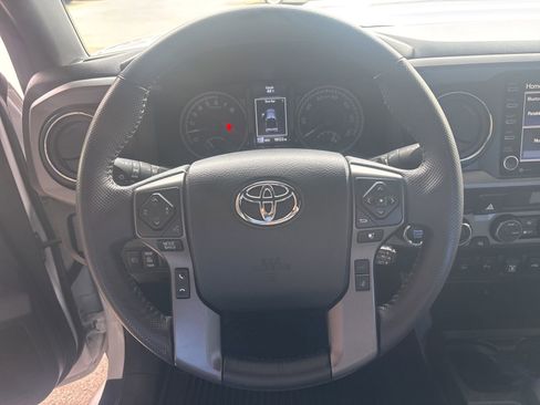 Used 2023 Toyota Tacoma TRD Sport w/ Technology Package image 12