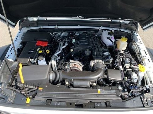 New 2025 Jeep Gladiator Mojave image 10