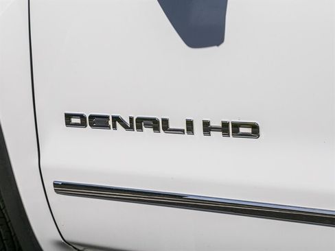 Used 2015 GMC Sierra 3500 Denali w/ Duramax Plus Package AWD/4WD image 14