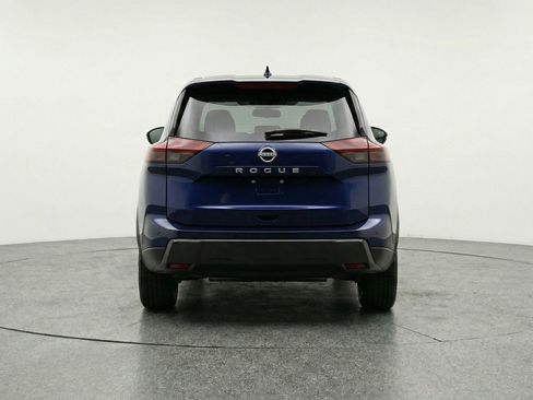 Used 2025 Nissan Rogue SV AWD/4WD image 7