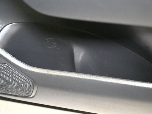Used 2022 Toyota RAV4 XLE w/ Convenience Package AWD/4WD image 57