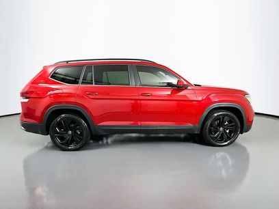 Used 2023 Volkswagen Atlas SE w/ Black Wheel Package