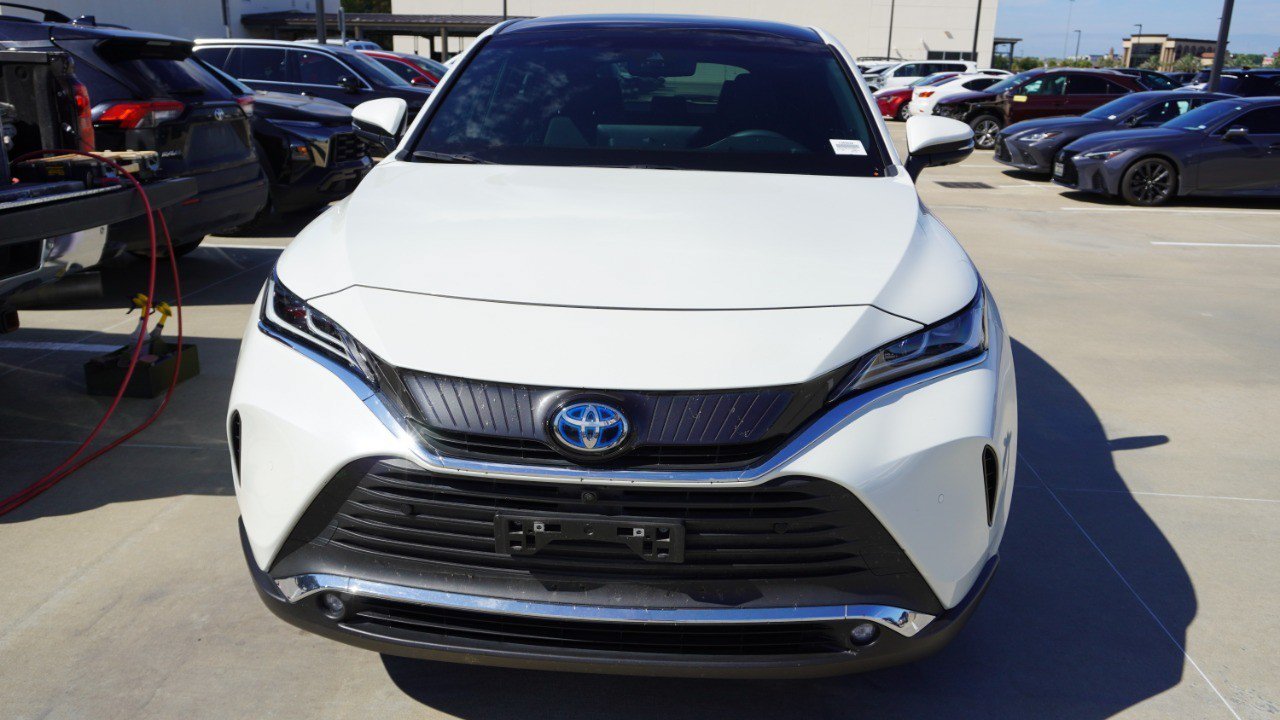 Used 2022 Toyota Venza Limited w/ Advanced Technology Package AWD/4WD image 2