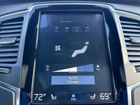 Used 2019 Volvo XC90 T5 Momentum w/ Multimedia Package image 17