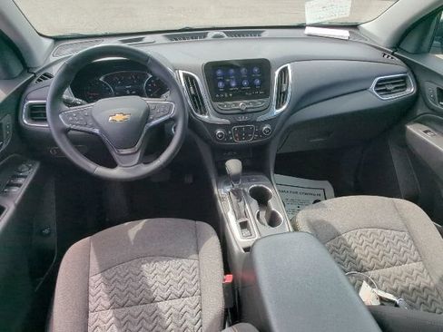 Used 2024 Chevrolet Equinox LT FWD image 17