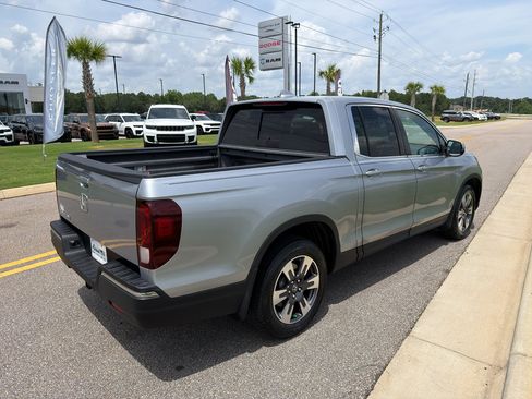 Used 2019 Honda Ridgeline RTL image 6