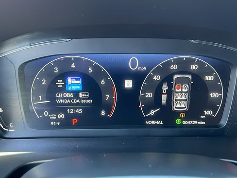 Used 2025 Honda Pilot Elite image 28