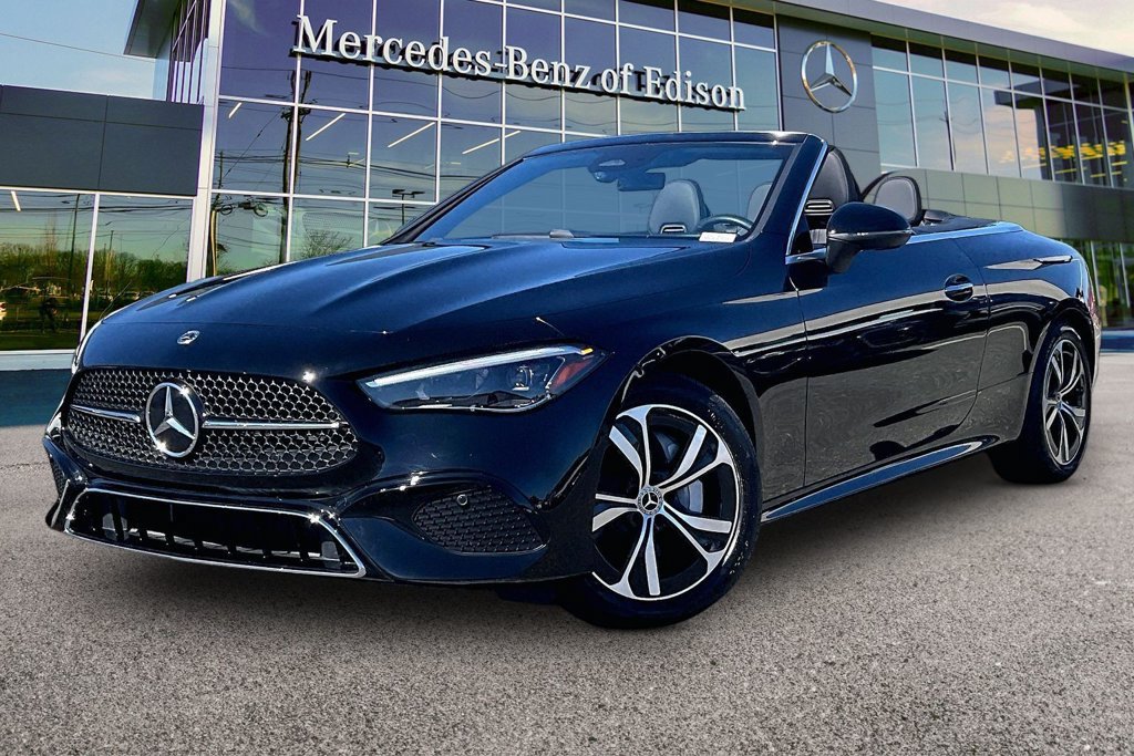 Certified 2025 Mercedes-Benz CLE 300 4MATIC Cabriolet image 8