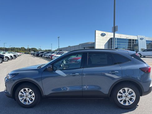 New 2026 Ford Escape Active image 8