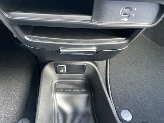 New 2026 Chrysler Pacifica Select AWD/4WD image 31