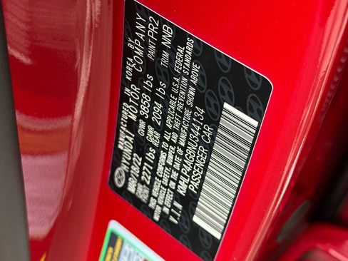 Used 2022 Hyundai Elantra Limited w/ Cargo Package image 32