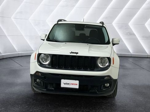 Used 2017 Jeep Renegade Altitude image 2