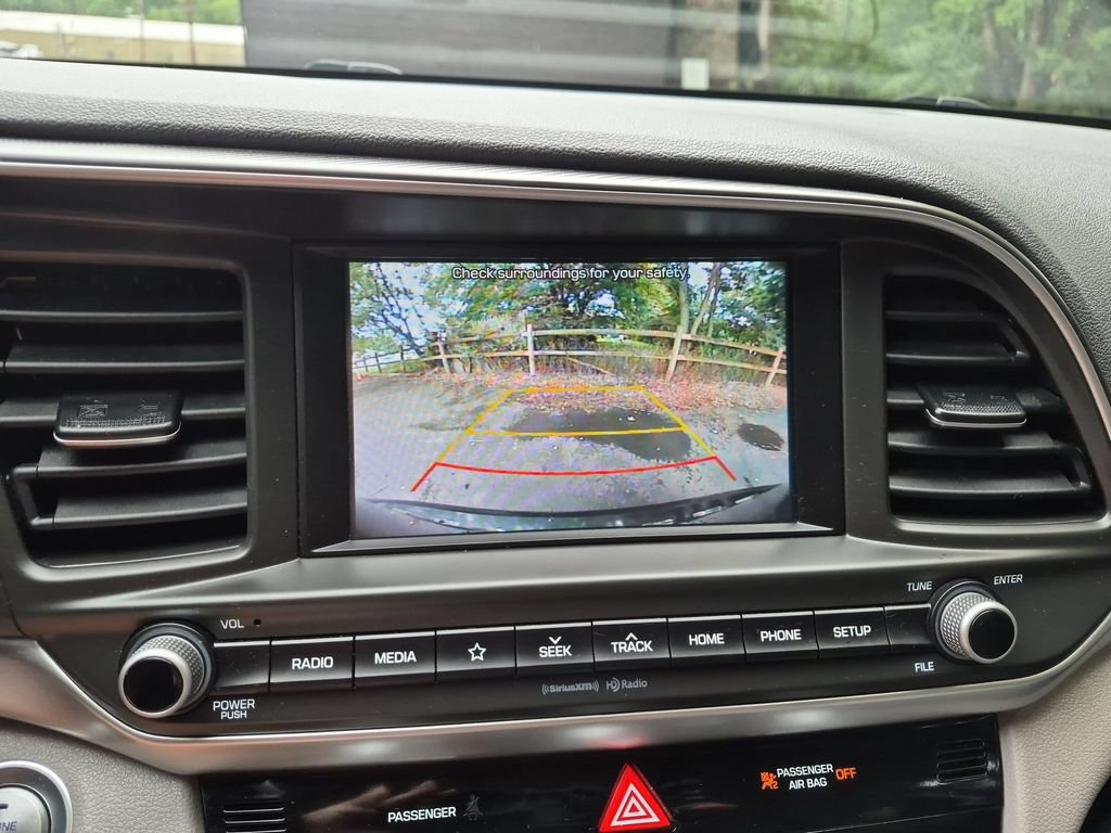 Used 2020 Hyundai Elantra Value Edition FWD image 11