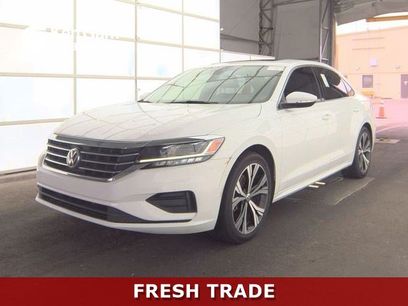 Used 2022 Volkswagen Passat 2.0T SE