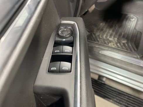 Used 2025 GMC Sierra 1500 SLE image 23