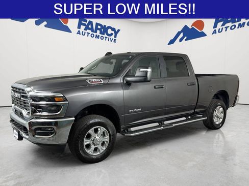 Used 2025 RAM 2500 Big Horn AWD/4WD image 1