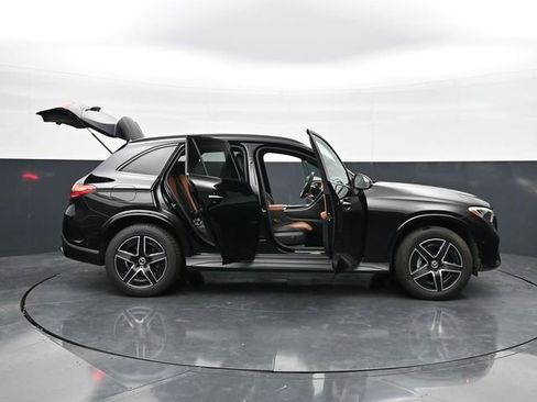Used 2023 Mercedes-Benz GLC 300 image 45