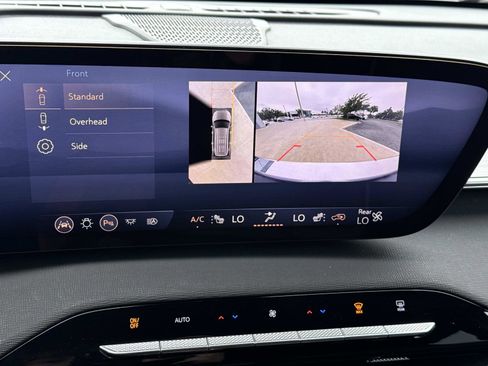 Used 2025 Buick Enclave Preferred image 25