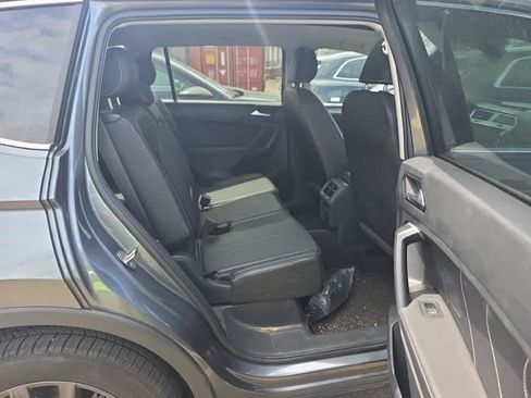 Used 2023 Volkswagen Tiguan SE FWD image 14