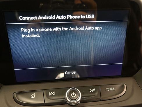 Used 2020 Chevrolet Camaro LT image 31