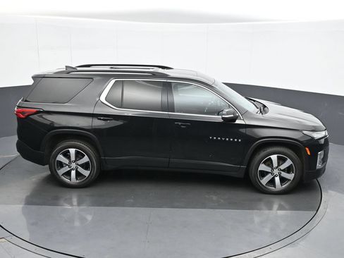Used 2023 Chevrolet Traverse LT w/ LT Premium Package AWD/4WD image 22