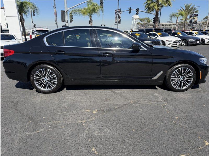 Used 2020 BMW 530i w/ Premium Package RWD image 8