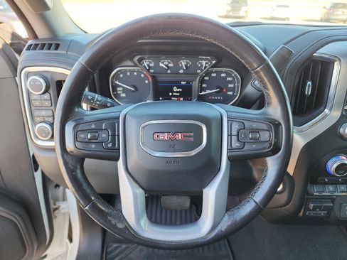 Used 2021 GMC Sierra 1500 SLE w/ X31 Off-Road Package image 18