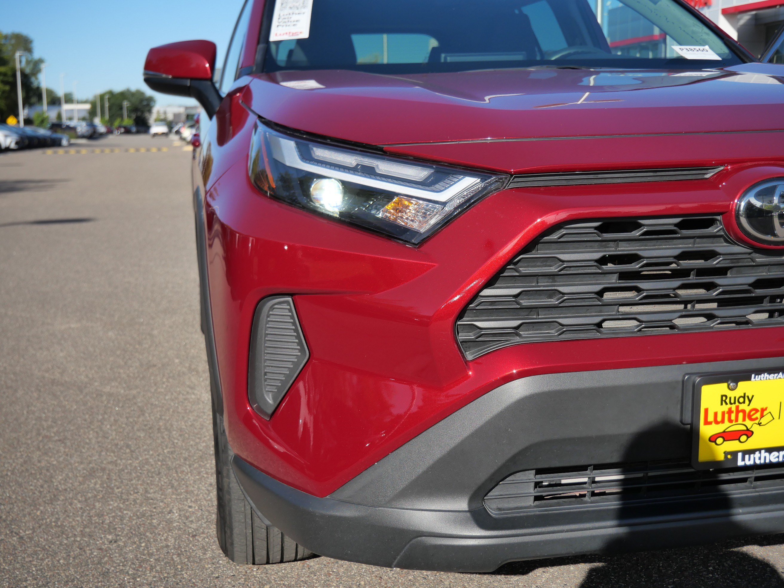 Certified 2025 Toyota RAV4 XLE AWD/4WD image 17