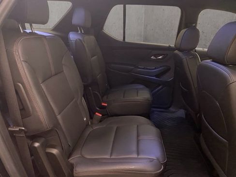 Used 2022 Chevrolet Traverse RS AWD/4WD image 23