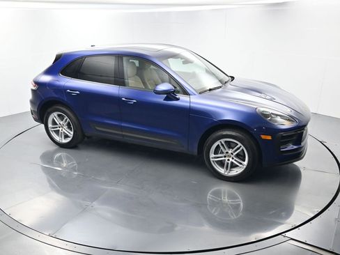 Certified 2024 Porsche Macan image 42
