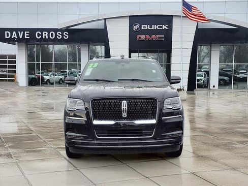 Used 2023 Lincoln Navigator L Reserve image 2