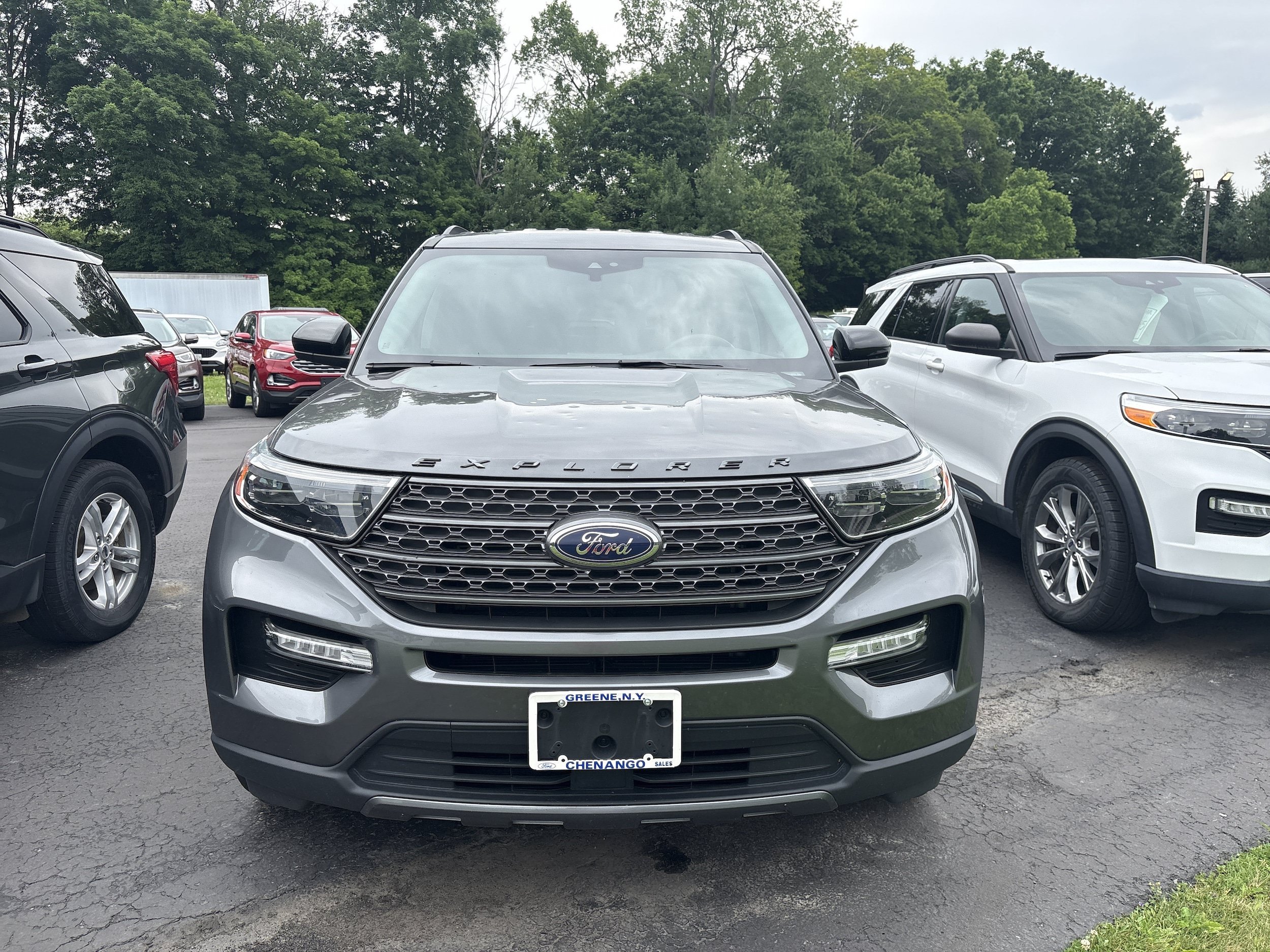 Used 2023 Ford Explorer XLT w/ Equipment Group 202A AWD/4WD image 1