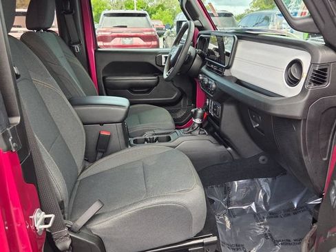 Used 2024 Jeep Wrangler Sport AWD/4WD image 19