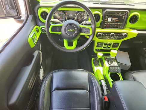 Used 2021 Jeep Wrangler Unlimited Sahara AWD/4WD image 11
