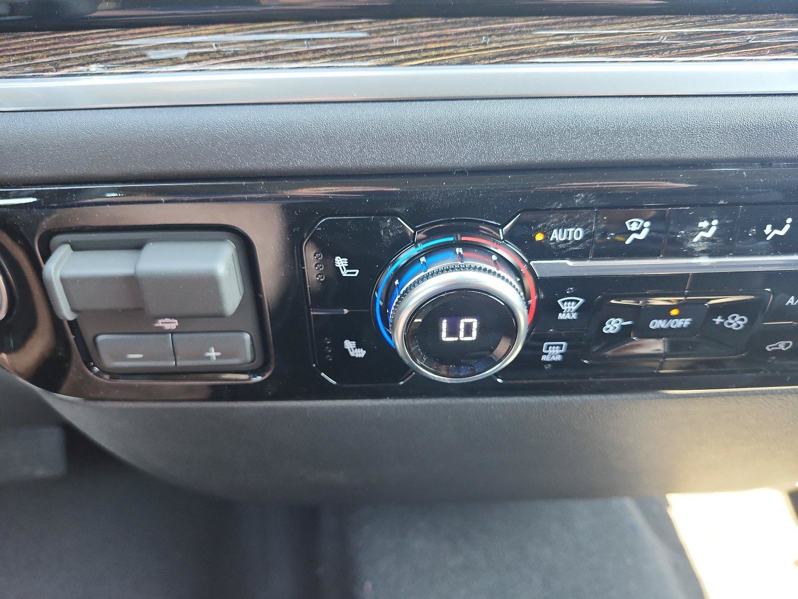 New 2026 GMC Sierra 1500 SLE AWD/4WD image 16