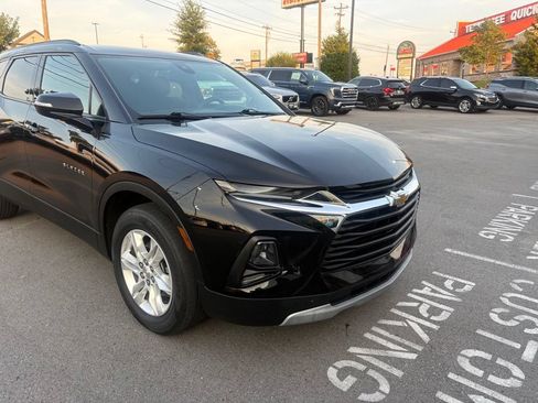 Used 2022 Chevrolet Blazer LT FWD image 3