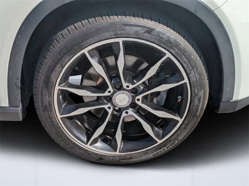 Used 2016 Mercedes-Benz GLA 250 image 10