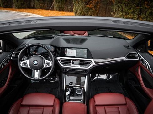 Used 2023 BMW M440i Convertible w/ Premium Package image 25
