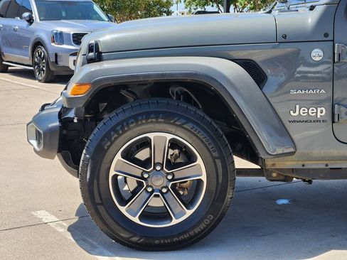 Used 2023 Jeep Wrangler Unlimited Sahara w/ Cold Weather Group AWD/4WD image 14