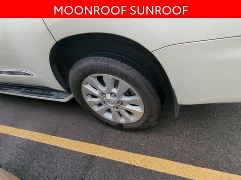 Used 2020 Toyota Sequoia Platinum AWD/4WD image 5
