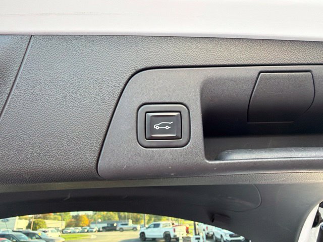 Used 2022 Buick Envision Essence w/ Safety Package AWD/4WD image 27