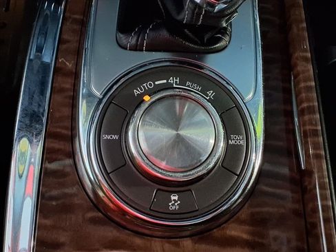 Used 2019 Nissan Armada SL w/ Premium Package image 26